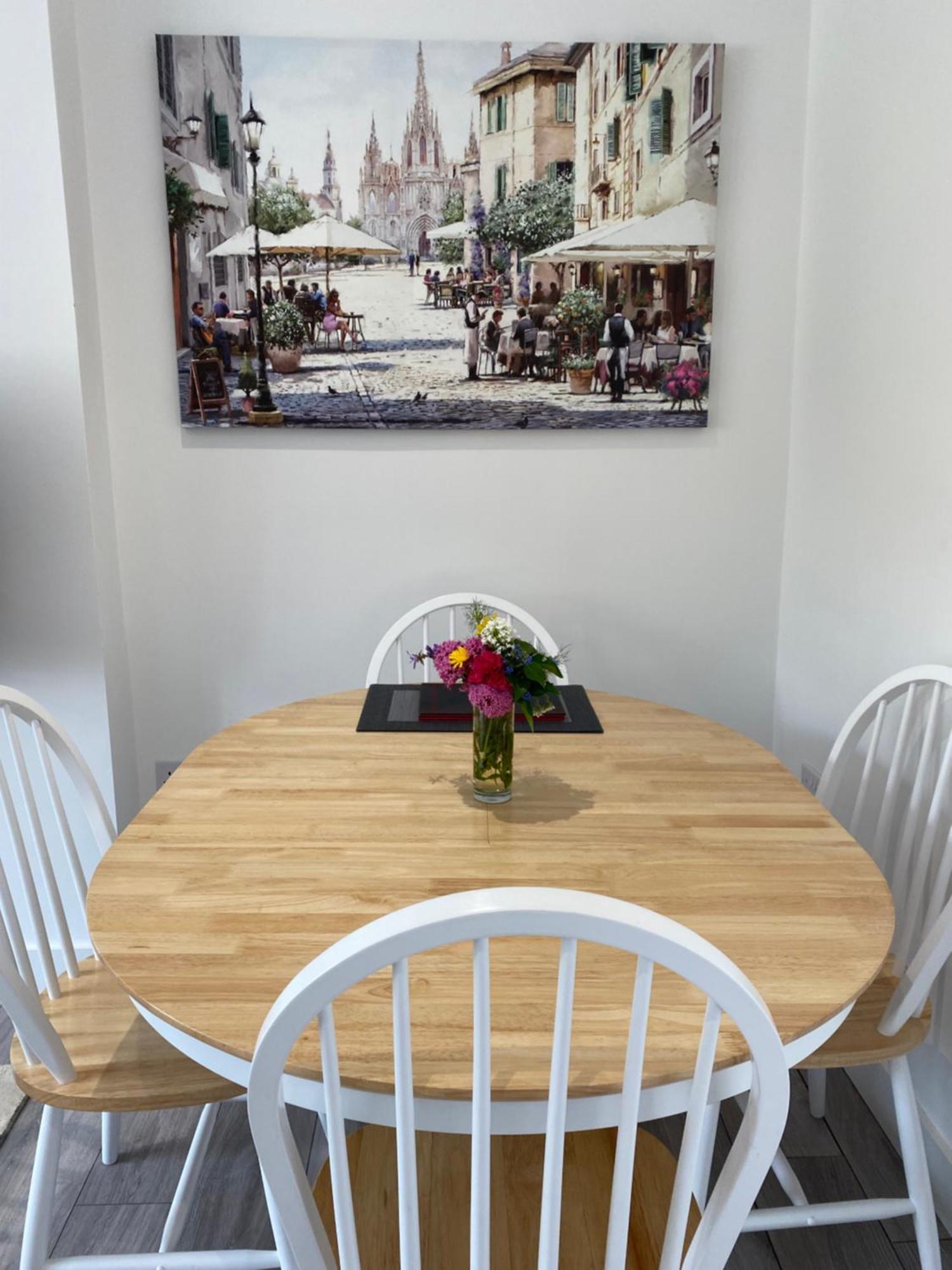 Stunning Modern Apartment In The Cotswolds Chalford ภายนอก รูปภาพ
